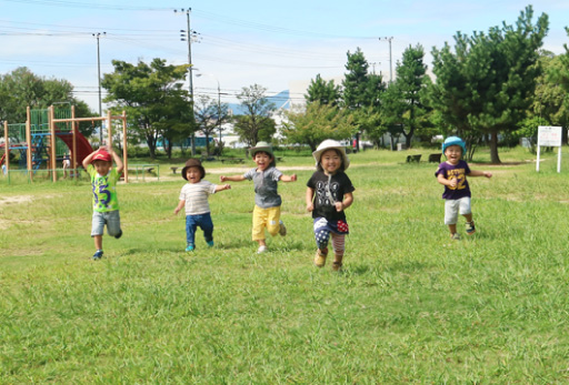 写真：外遊び